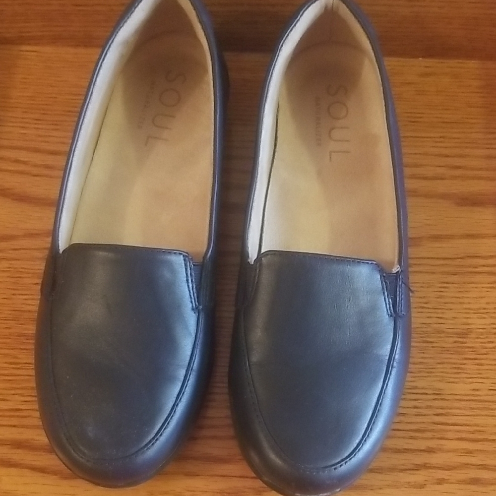 SOUL Naturalizer Black Loafers